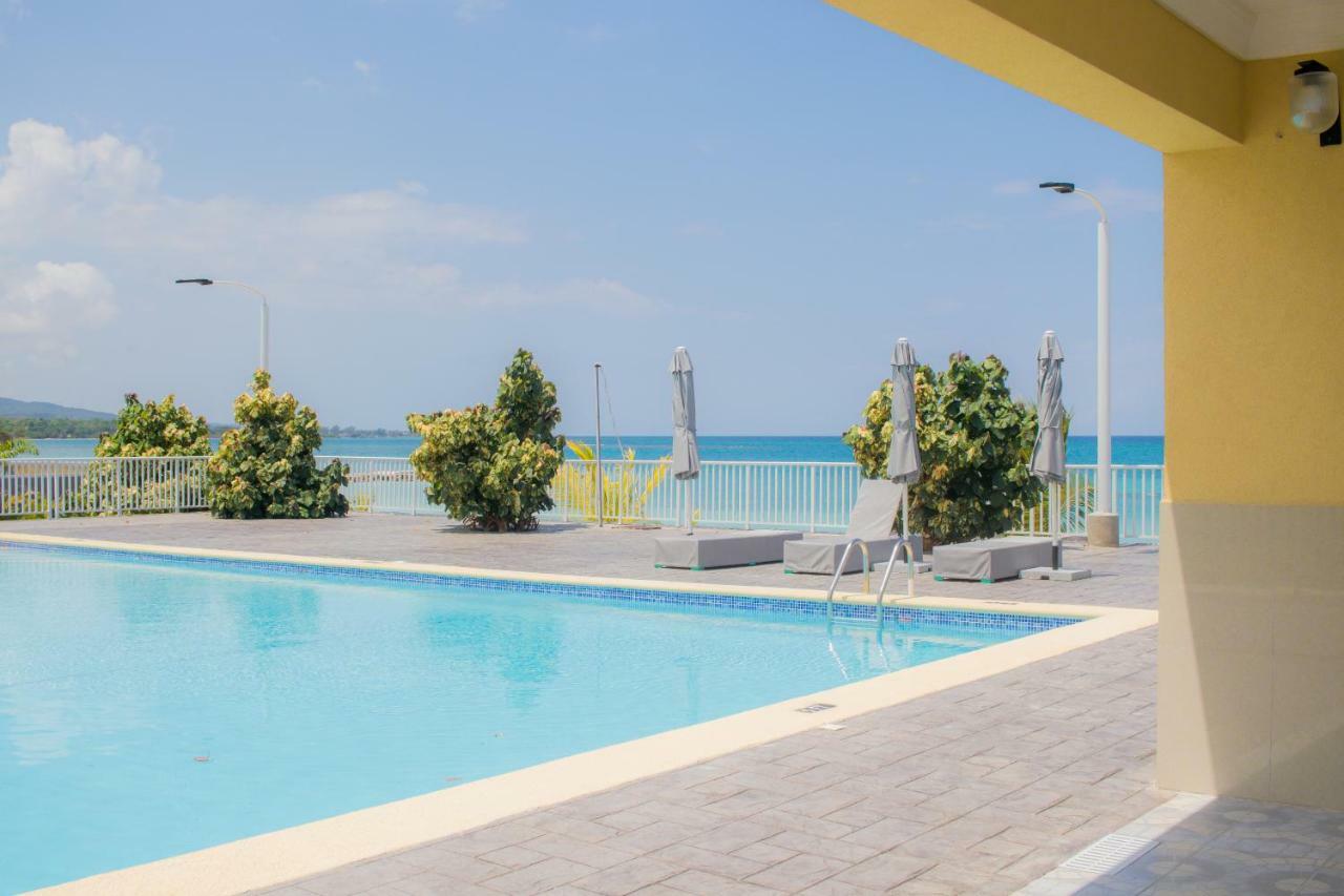 The Marina Villa De Sonja Очо Риос Екстериор снимка